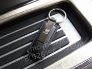 Брелок Кадиллак для ключей кожаный овальный - фото 13795