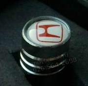Колпачки на ниппель Хонда (бел.фон, цилиндр) комплект 4шт - фото 14434