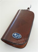 Ключница Субару коричневая на молнии - фото 17507