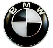 Эмблема БМВ черно-белая (64 мм), на двустороннем скотче