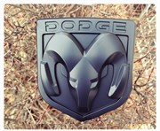 Эмблема Додж 85x80 мм (пластик, черн) капот / багажник - фото 23863